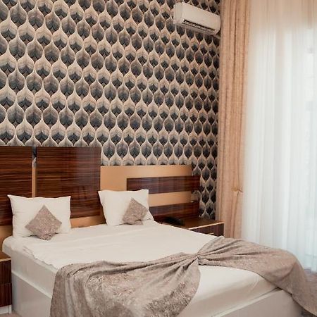Dionis Baku Hotel Εξωτερικό φωτογραφία