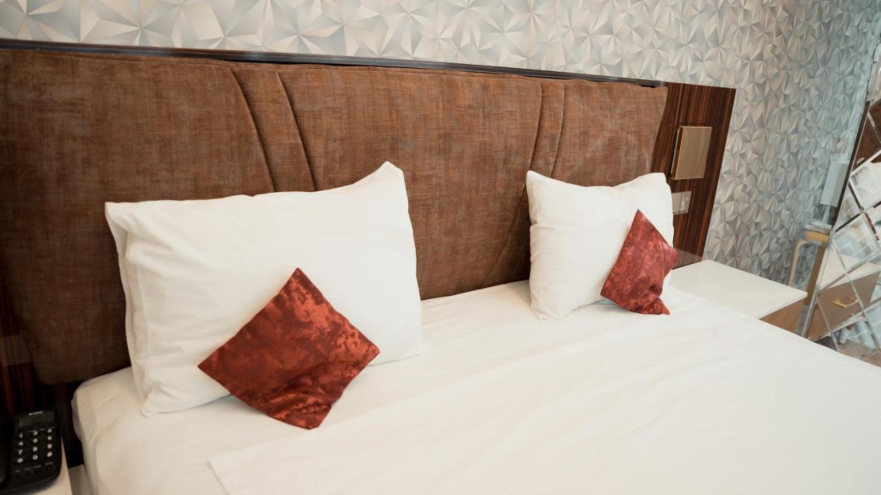 Dionis Baku Hotel Εξωτερικό φωτογραφία