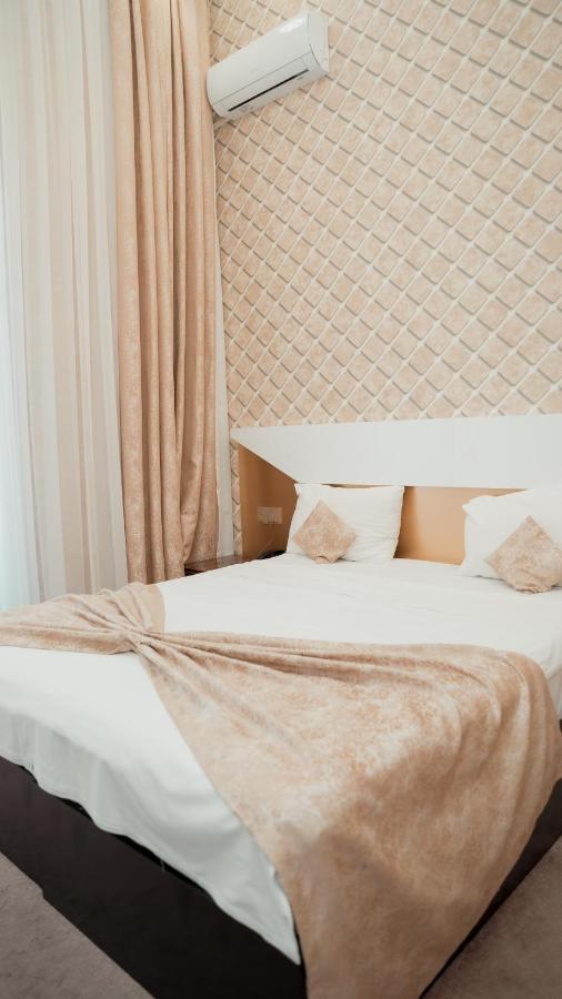 Dionis Baku Hotel Εξωτερικό φωτογραφία